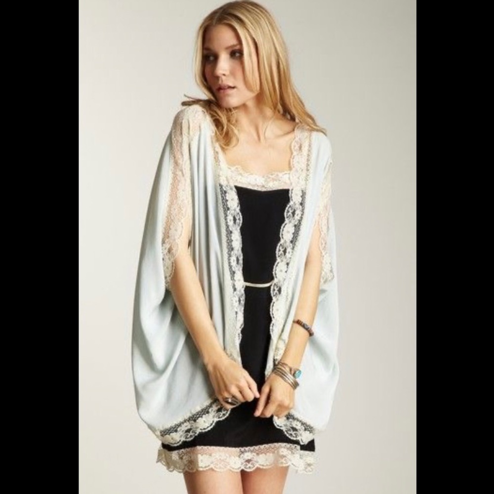 Winter Kate Condor lace bed jacket / kimono